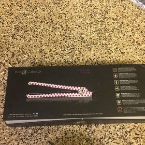 NIB PRO CABELLO STRAIGHTENER